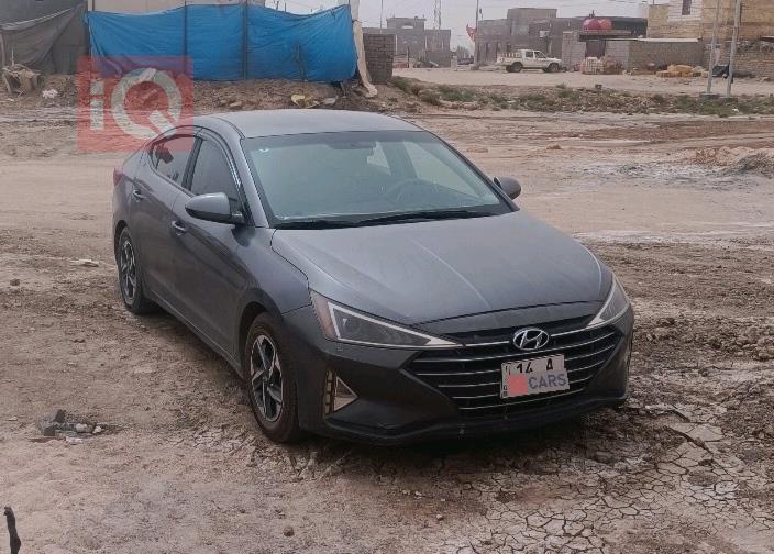 هیوندای ئەلەنترا